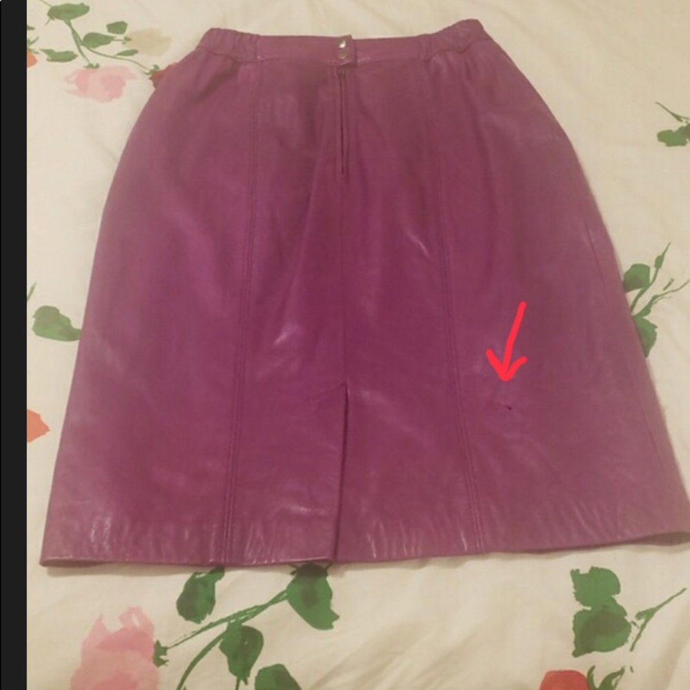 Vintage High-Waisted Leather Skirt - Picture 3 of 6